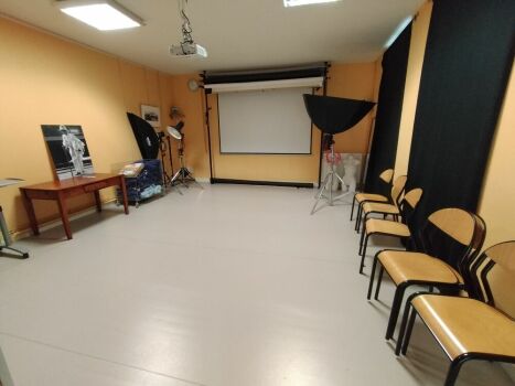 La salle des réunions et studio photo.